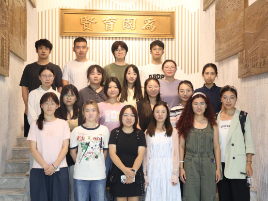 哲学与社会发展学院研究生新生入学教育第九课：铭记百廿峥嵘历史 传承山大崇实精神——校史馆参观学习