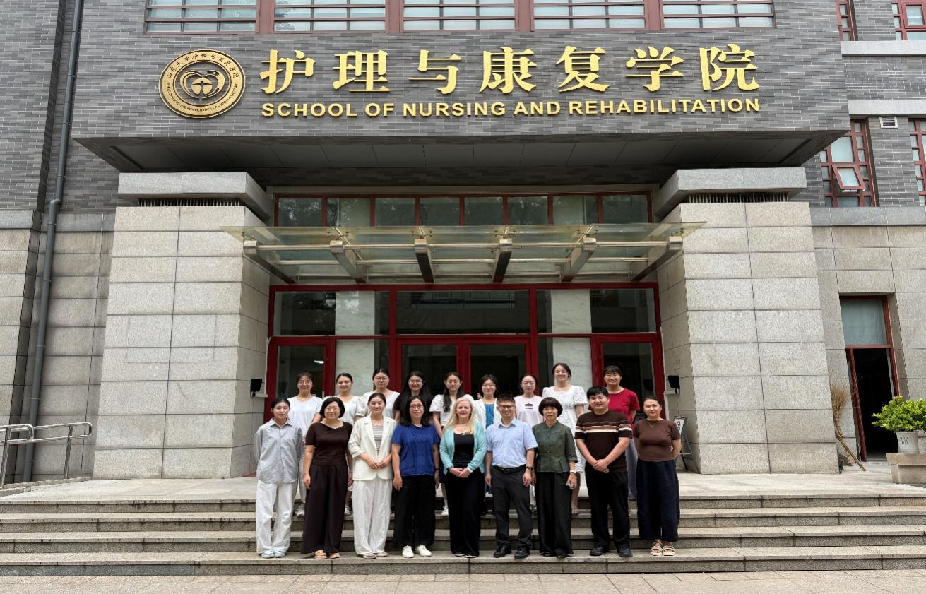 护理与康复学院举办“稷下风”研究生学术讲坛