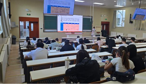 数学学院扎实做好2026级研究生新生入学教育